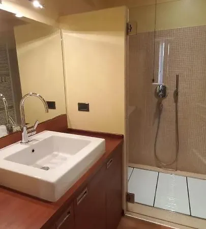 Daisy In Centro A * 科莫